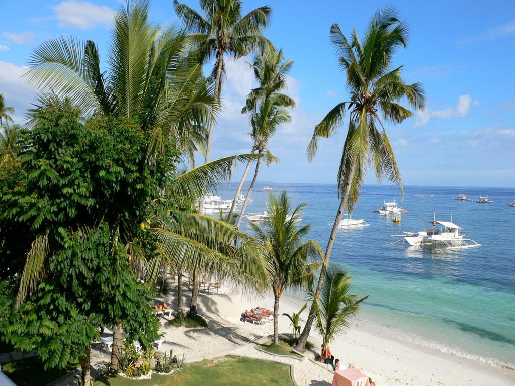 Isis Bungalows Hotel Panglao Bagian luar foto