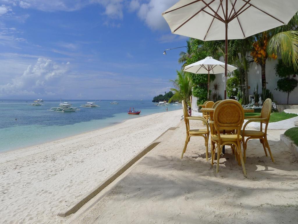 Isis Bungalows Hotel Panglao Bagian luar foto